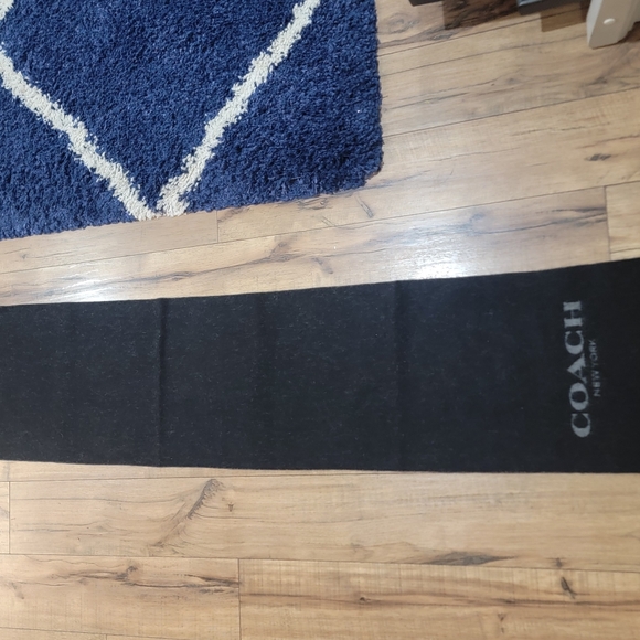 NWT Black & Gray Men's Signature COACH New York Scarf - Picture 15 of 17